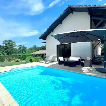 Maison 8p Piscine Ferienhaus *